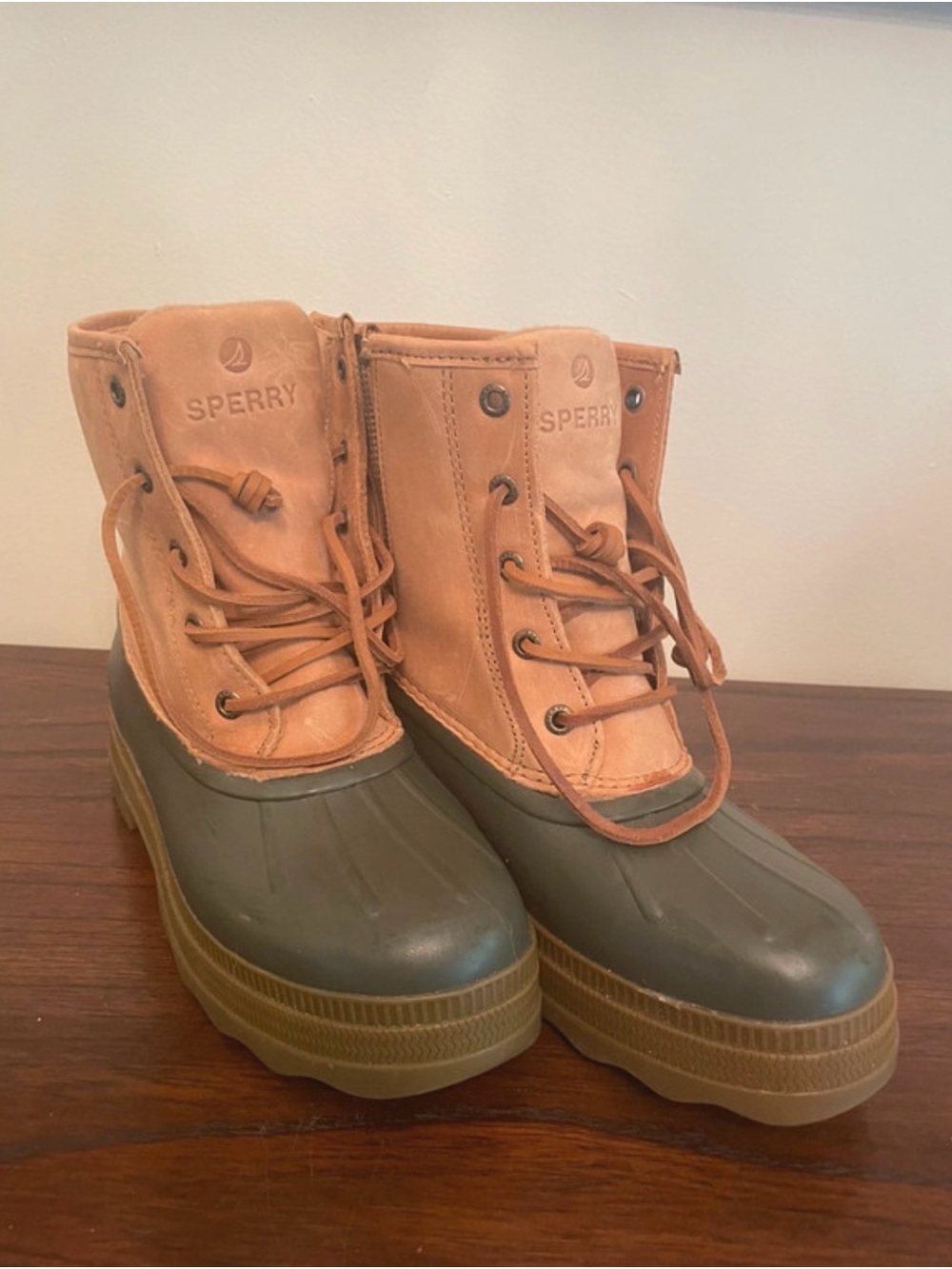 Sperry Saltwater 2.0 Leather Women's Boots